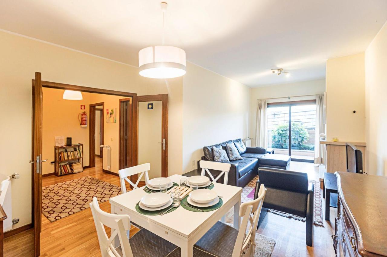 Spacious 2Br Flat In Gaia By Lovelystay Vila Nova de Gaia Exterior photo