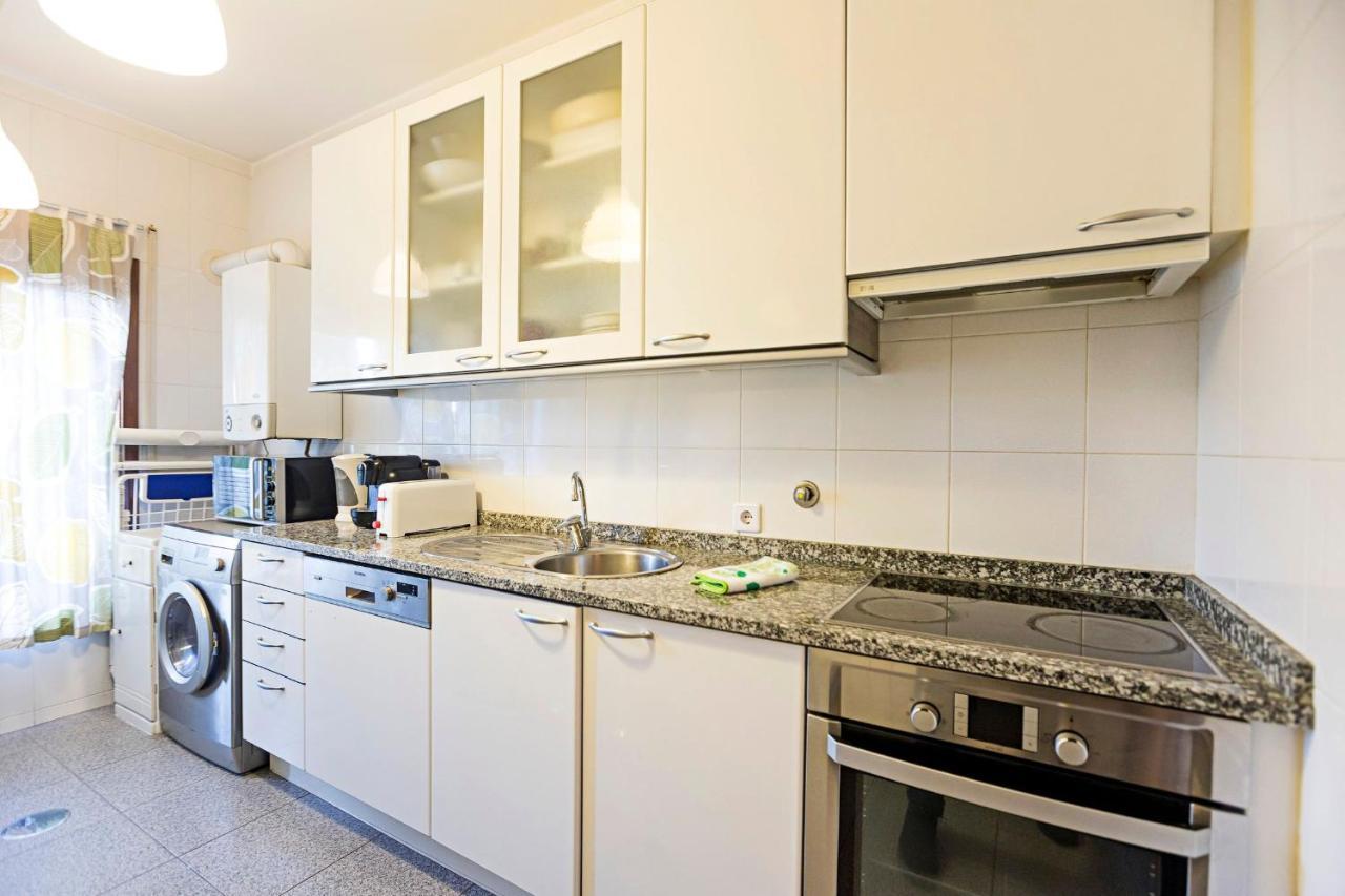 Spacious 2Br Flat In Gaia By Lovelystay Vila Nova de Gaia Exterior photo
